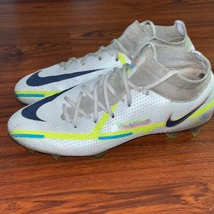 Nike Phantom GT2 Elite FG Soccer Cleats Men Size 9 Good Condition Send Offers